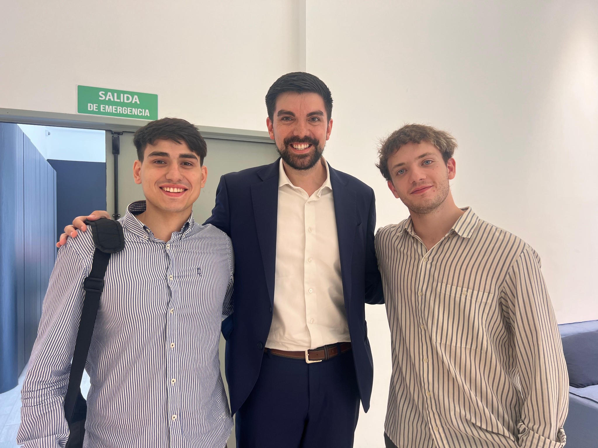 Líderes confiando en empleados de IA